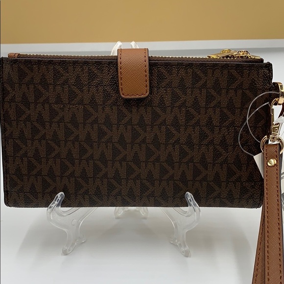 MICHAEL KORS LG DOUBLE ZIP WRISTLET BROWN - Picture 4 of 16